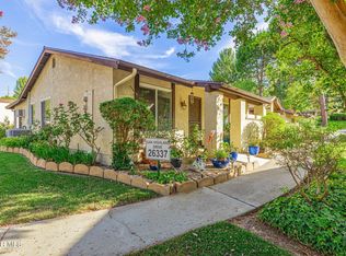 26337 Oak Highland Dr Unit A, Santa Clarita, CA 91321