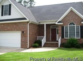 128 Highgrove Ct, Fayetteville, NC 28303