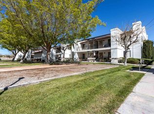 High Desert Villas - 55+, Victorville, CA 92395