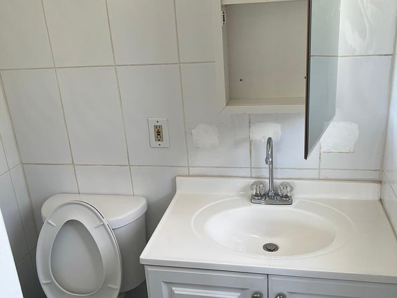 5th image of 257 Portage Ave Floor 1