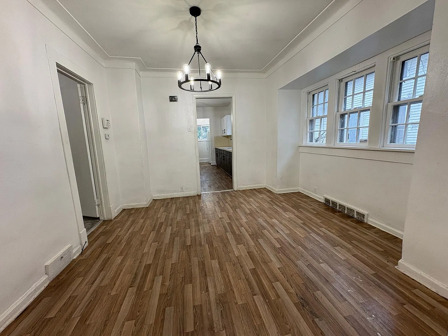 1459 Belmont Ave — Photo 3
