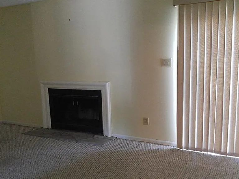 3586 Laredo Dr — Photo 6