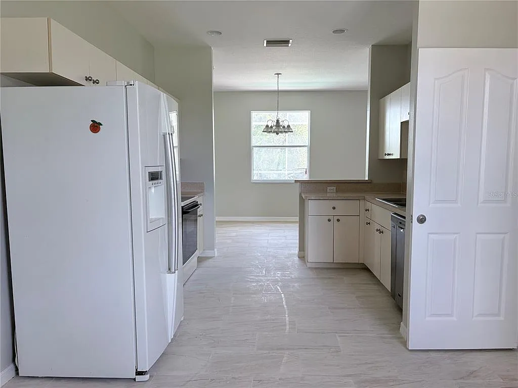 4 bed, 2.0 bath, 1785 sqft, $2,250 — Photo 4