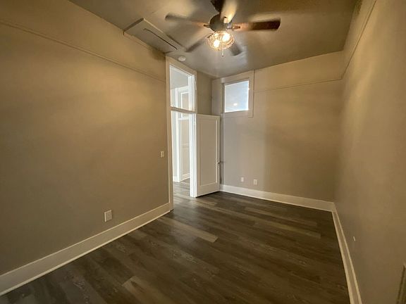 5th image of 624 SE Main St