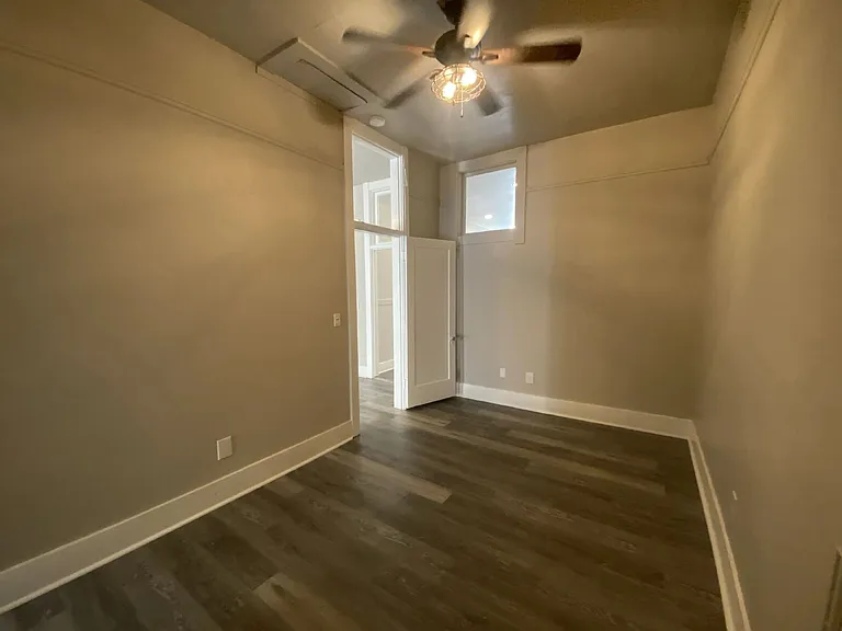 624 SE Main St — Photo 5