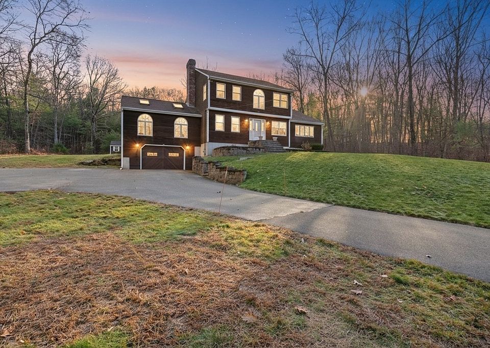 1st image of 17 Descheneaux Ln