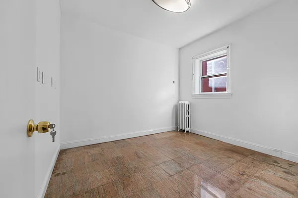 Rented by Signature Property Realty | media 34