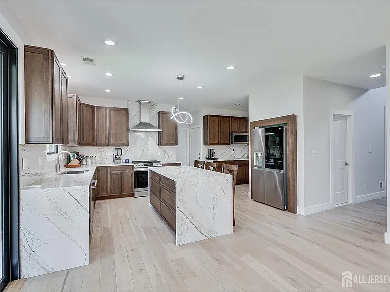 145 Center St — Photo 12