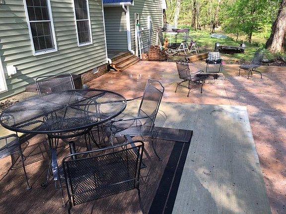 2nd image of 126 Spruce Valley Ln