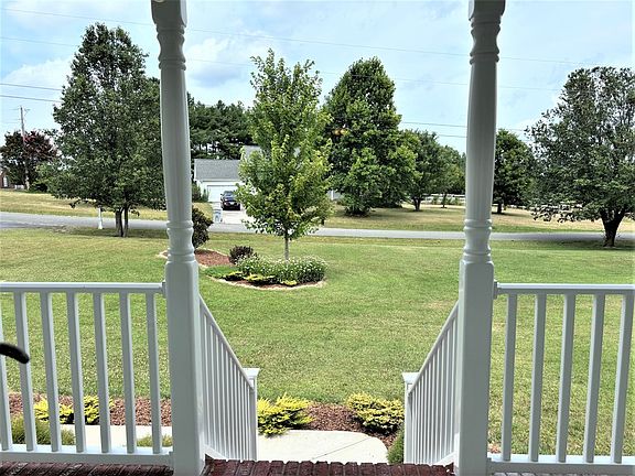 5th image of 4805 Skyview Dr