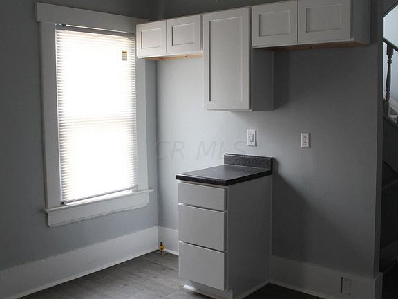 4th image of 387 N Garfield Ave #389