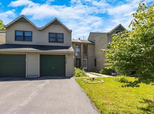 8192 Honeysuckle Dr #1, Liverpool, NY 13090