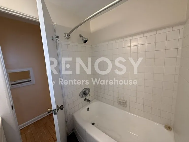 1535 Hudson St #3 — Photo 14