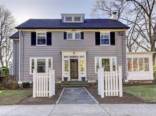 450 Wayland Ave, Providence, RI 02906