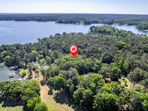 5th image of 113 Blue Heron Dr #11