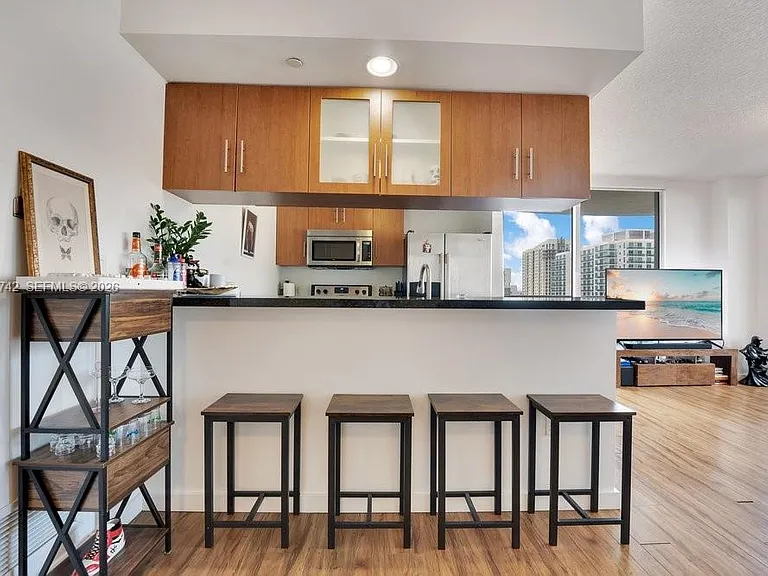 601 NE 23rd St #1406 — Photo 4