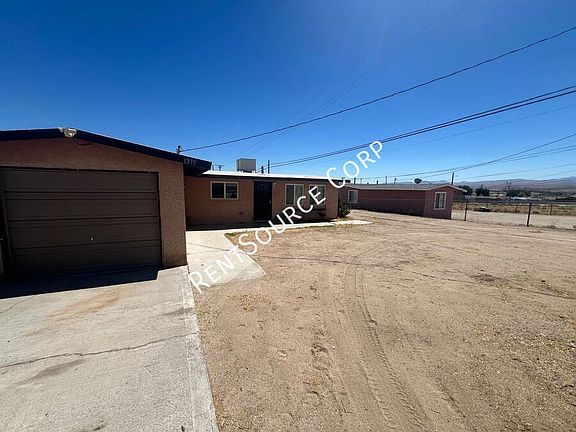 2nd image of 1379 Riverside Dr
