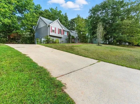 21 Whistle Stop Dr SW, Cartersville, GA 30120