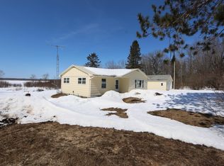 3202 S Westshore Dr, Sault Sainte Marie, MI 49783