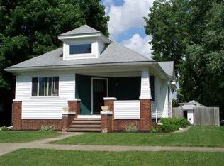 305 S 3rd Ave, Streator, IL 61364