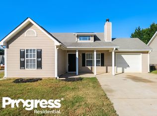 1299 N Hampton Dr, Hampton, GA 30228