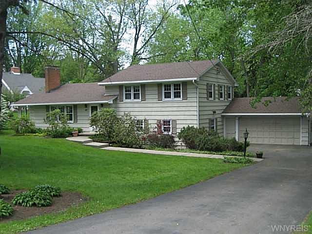 1st image of 42 Henning Dr