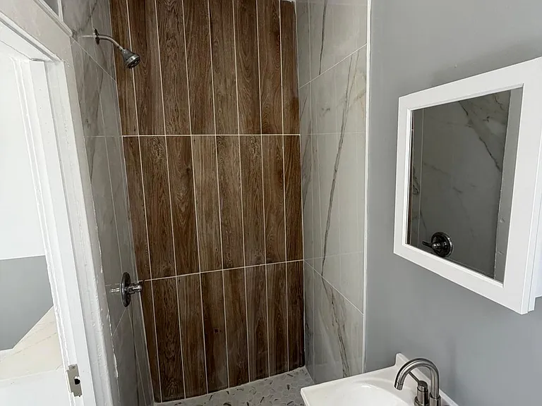 192 Mapes Ave #A — Photo 10