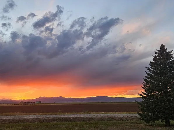 25 Pronghorn Rd, Wheatland, WY 82201