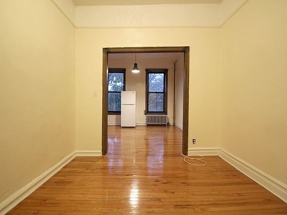 5th image of 568 Vanderbilt Ave #F5