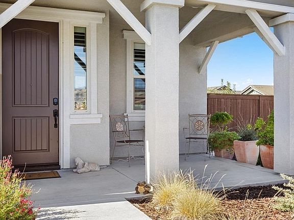 3rd image of 7004 La Cumbre Dr