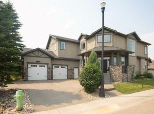 46 NE Bannerman Close, Red Deer, AB T4R0L8