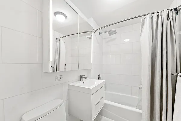 Rented by R New York | media 5