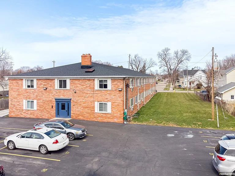 835 Merritt Ave — Photo 11