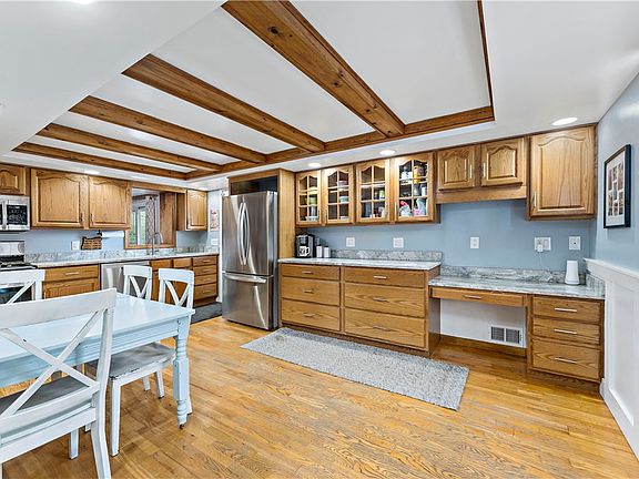 4th image of 5318 Spring Valley Dr