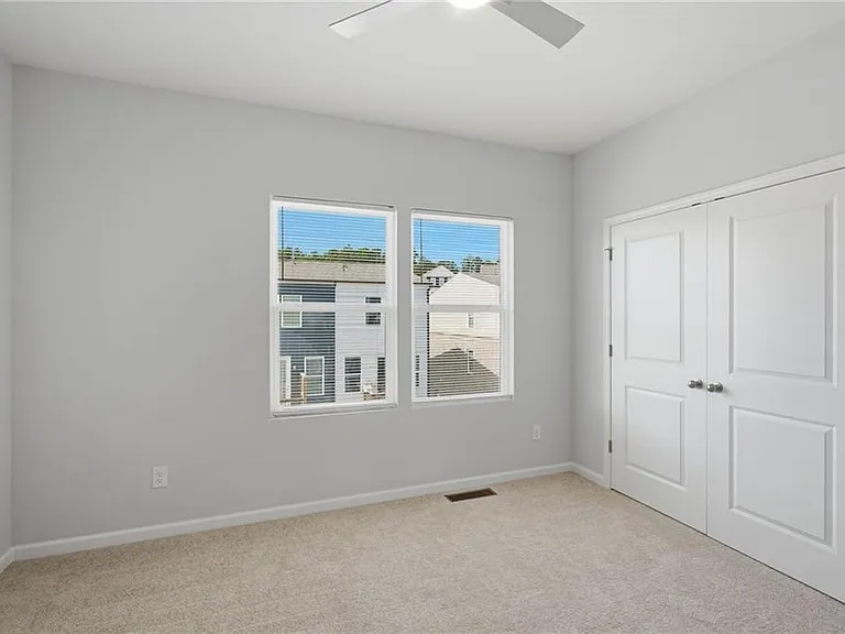 1422 Creekside Cir #211 — Photo 18