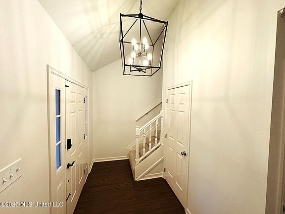 4th image of 110 Woodland Ridge Dr #A
