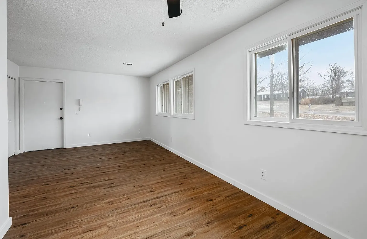 2 bed, 1000 sqft, $1,750 — Photo 4