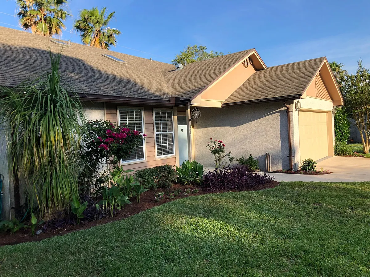 2019 Front of House (3) - 403 Pheasant Run