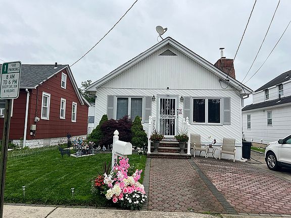 4th image of 30 S 17th St