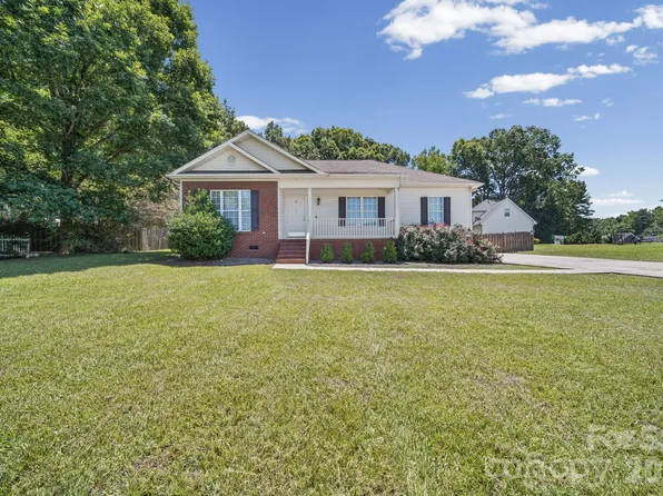 133 Polaris Dr, Wingate, NC 28174