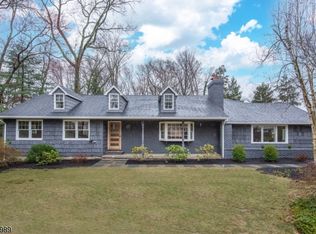 6 Tumbling Brook Dr, Towaco, NJ 07082