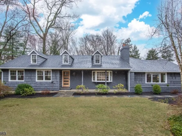 6 Tumbling Brook Rd, Montville Twp., NJ 07082