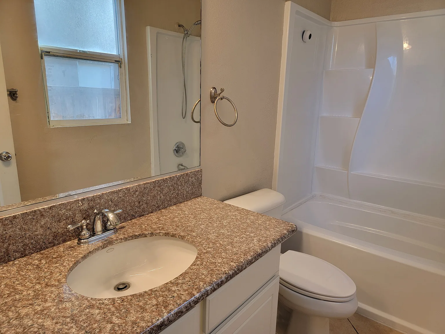 El Nido Ave, Perris — Photo 1