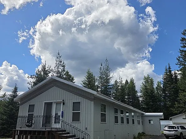 409 S 2nd St, Elk River, ID 83827