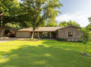 708 Edgehill Dr, Hurst, TX 76053