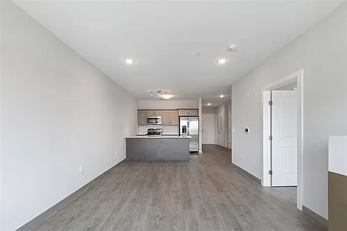 576-578 56th St #4 Photo 1