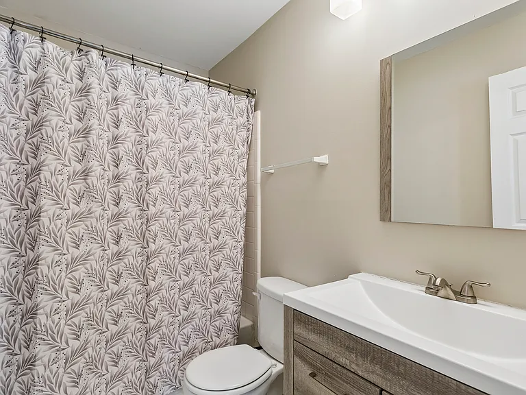 1030 Huntington Trce SE — Photo 13
