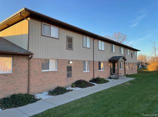 20899 Flora St #203, Roseville, MI 48066