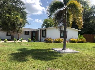 907 Fruitland Ave, Bradenton, FL 34207