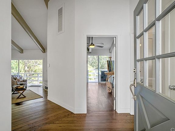 3rd image of 3108 Palos Verdes Dr N